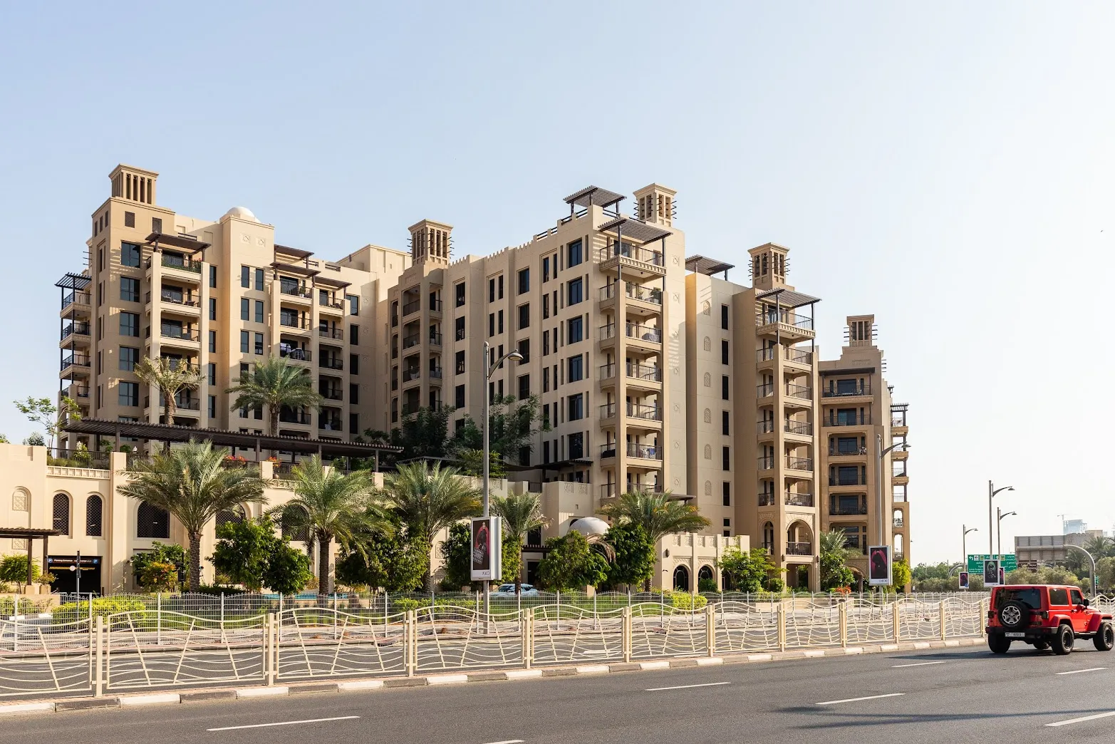2-х спальные апартаменты в Lamaa Building 2