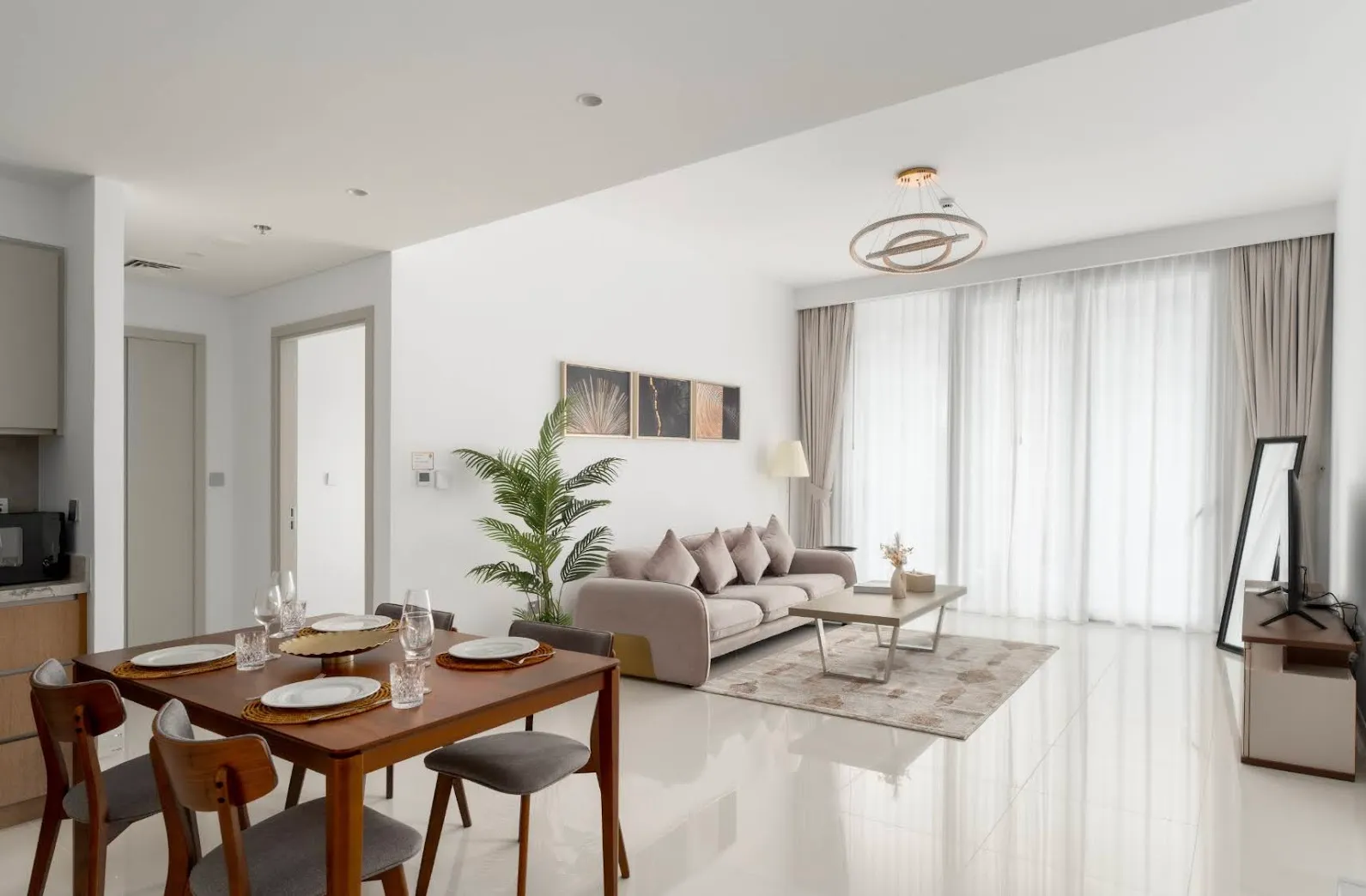 1-спальные апартаменты в Beach Isle Tower 2