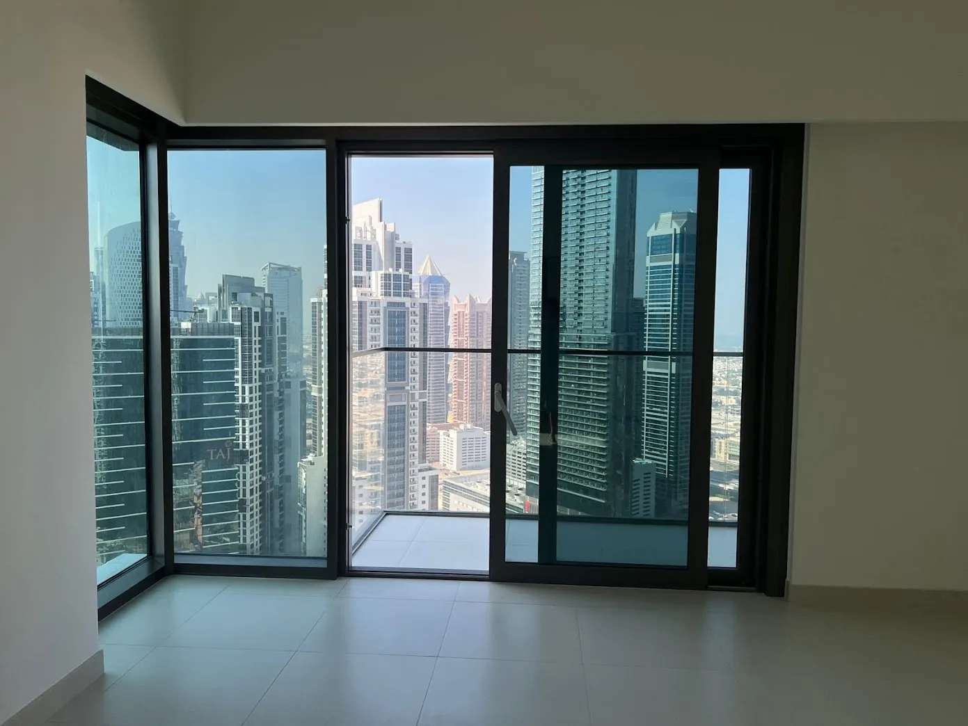 2-х спальные апартаменты в Burj Crown