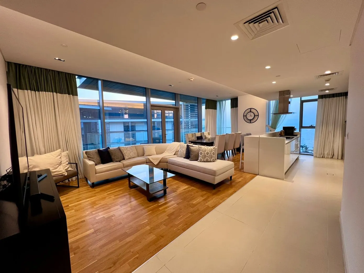 3-х спальные апартаменты в Bluewaters Residences Building 2