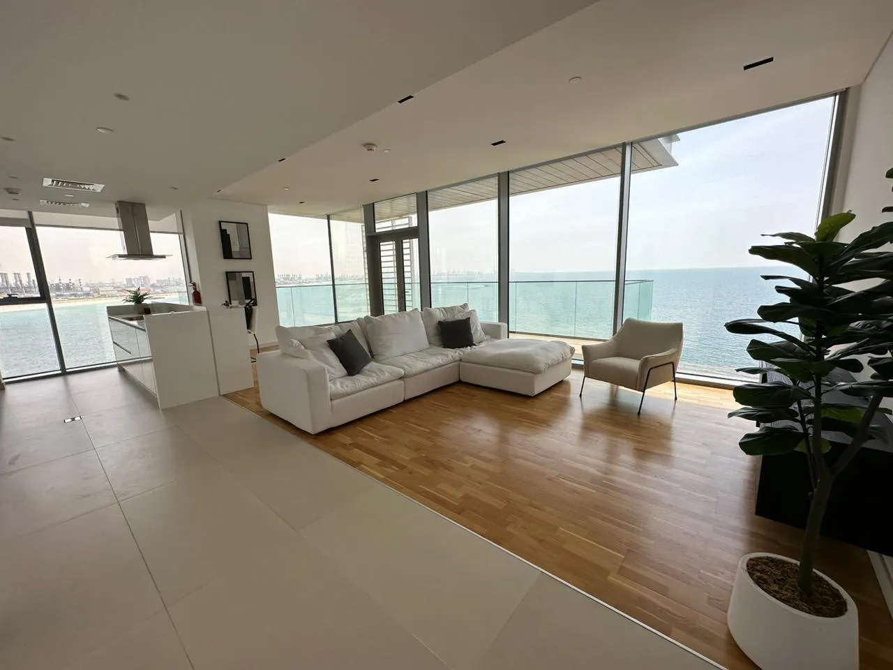 4-х спальные апартаменты в Bluewaters Island Building 5