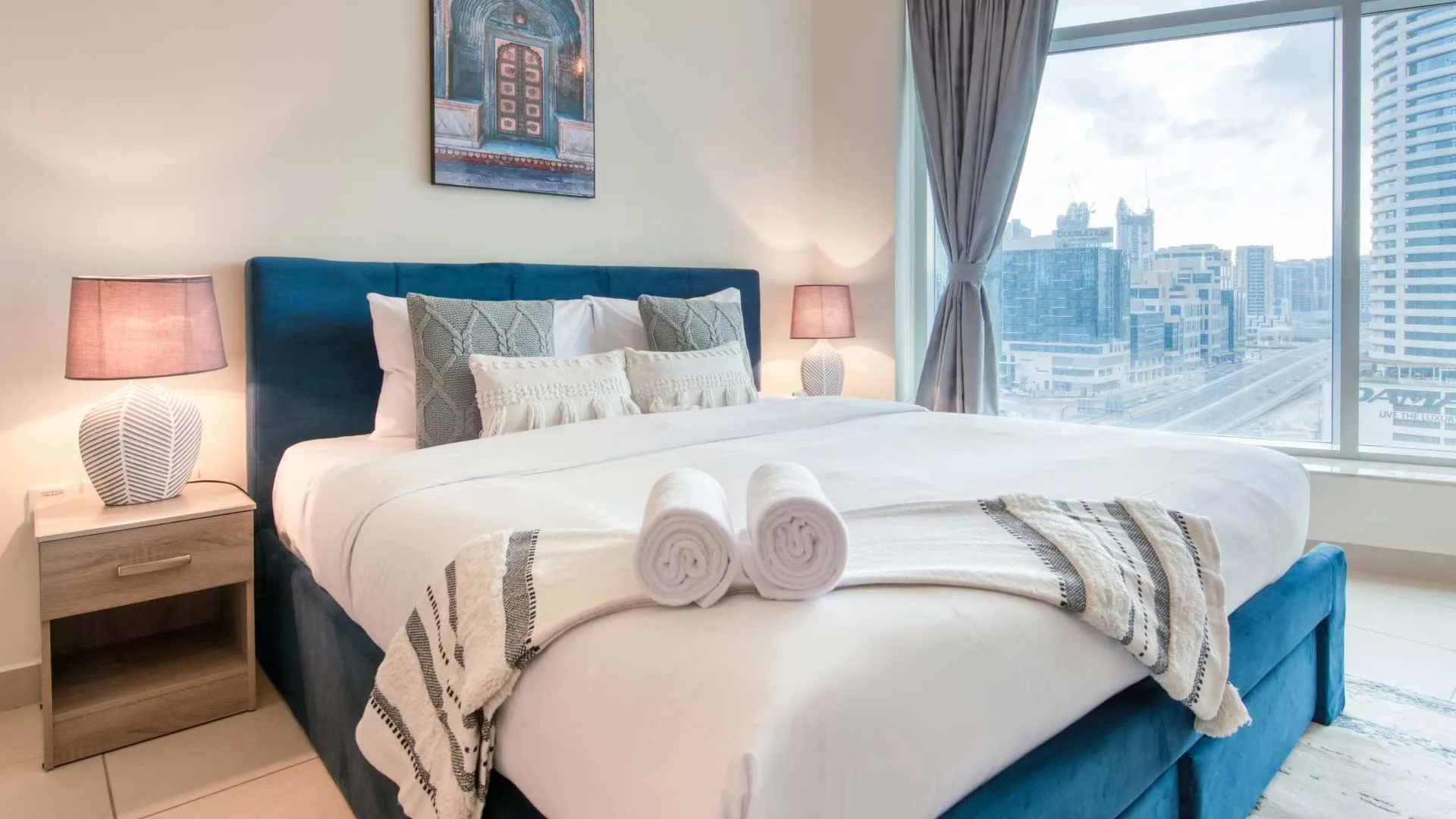 2-х спальные апартаменты в Burj Views C