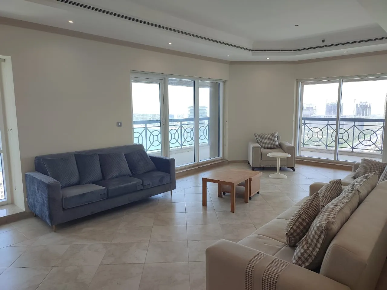 3-х спальные апартаменты в Al seef