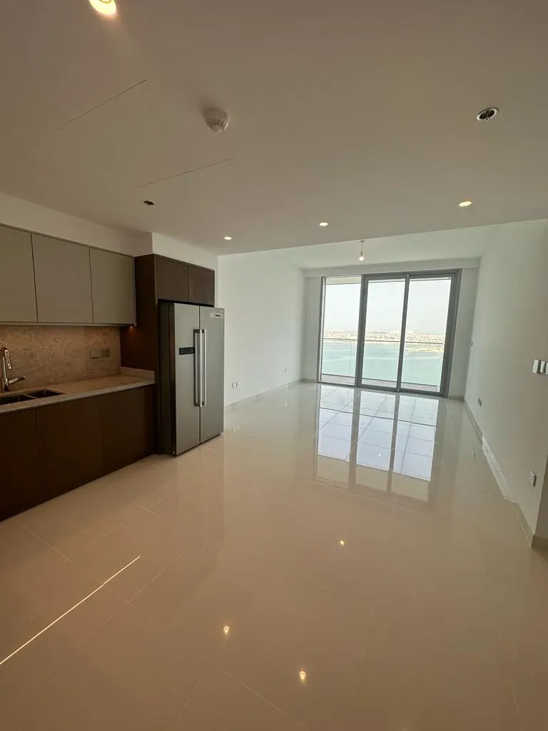 2-х спальные апартаменты в Beach Isle Tower 2