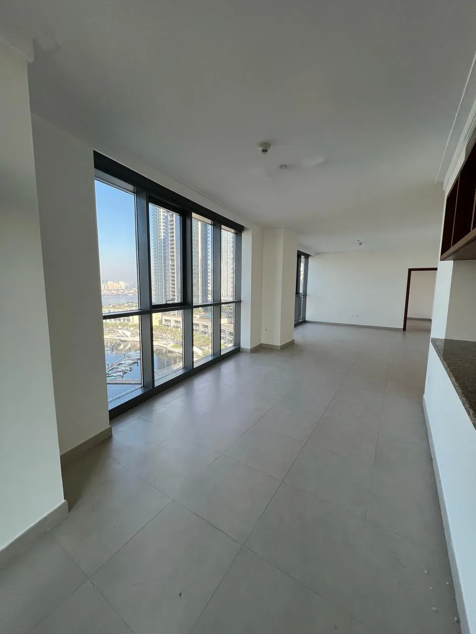 3-х спальные апартаменты в Creek Residences South Tower 1