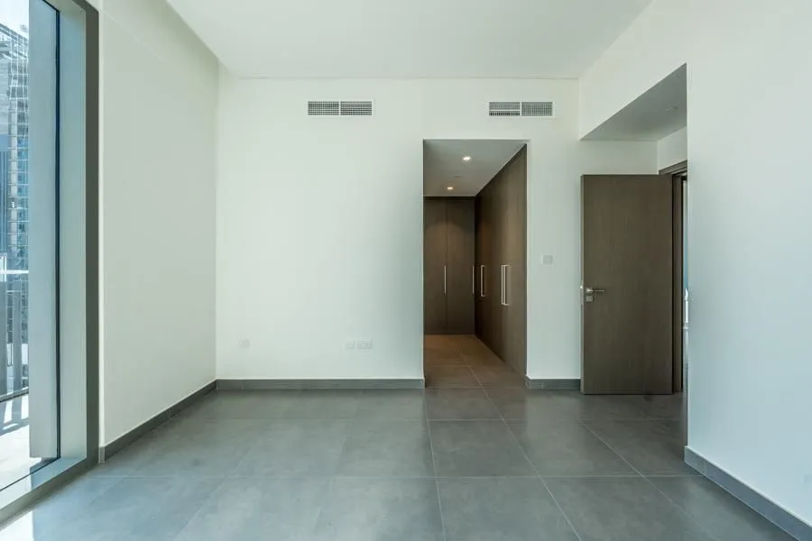 2-х спальные апартаменты в Creek Gate Tower 2