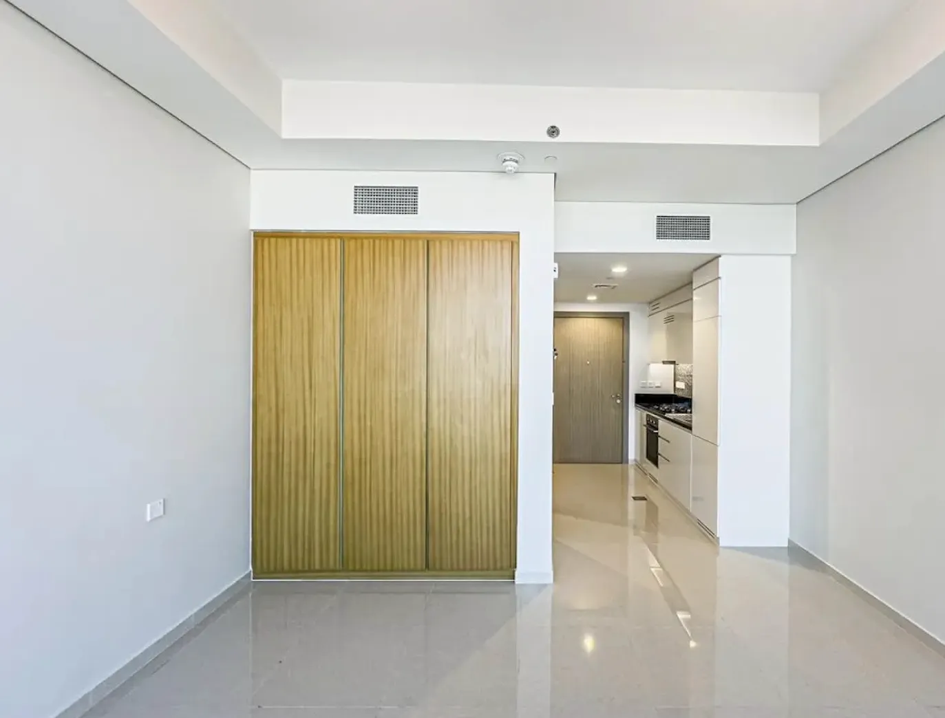 Студия в Aykon City Tower C