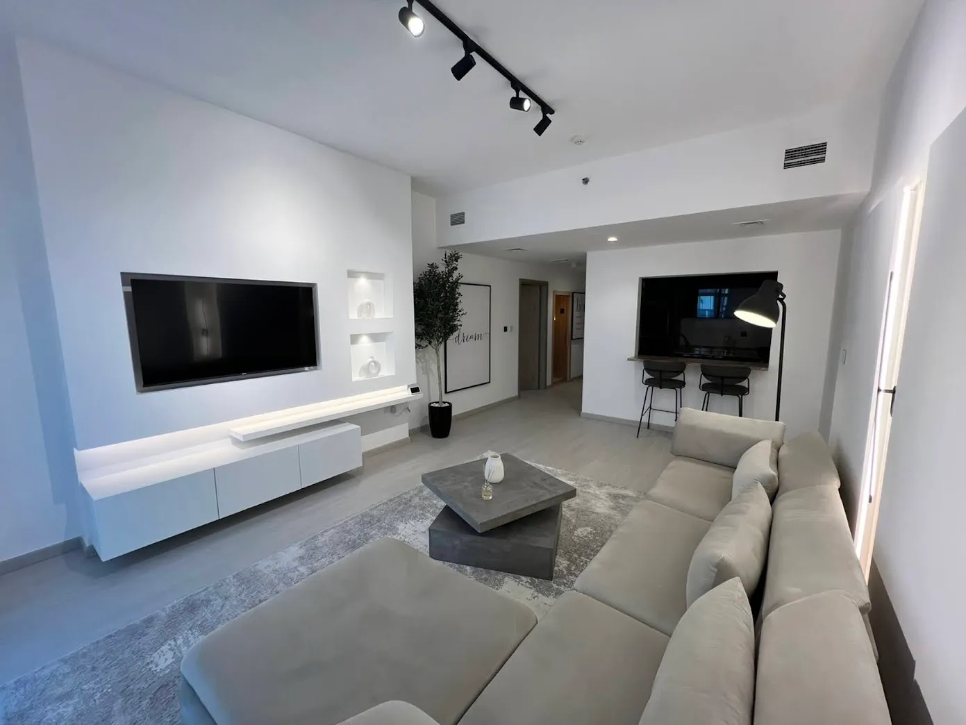1-спальные апартаменты в May Residence