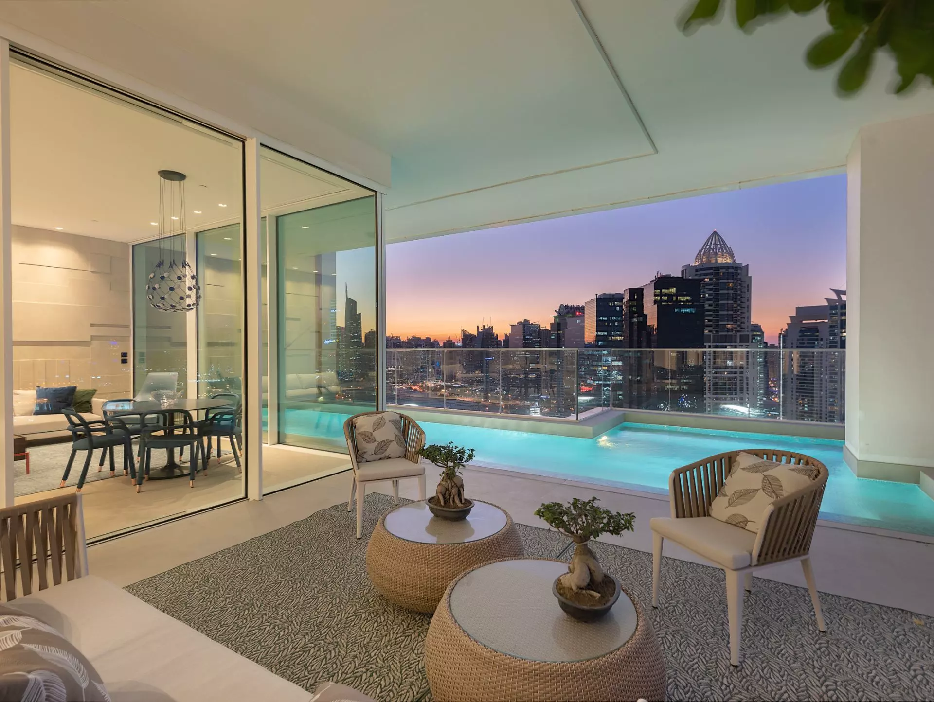 Квартира с 3 спальнями в Banyan Tree Residences