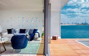www.thoe_.com393hoe-floating-seahorse-03-1280.jpg