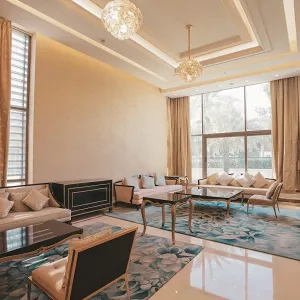 6 bedroom villa in Emirates Hills