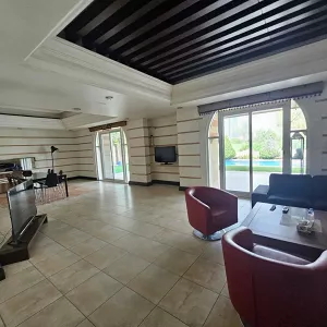 5 bedroom villa in Calida