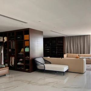 6-спальная вилла в Emirates Hills Sector H