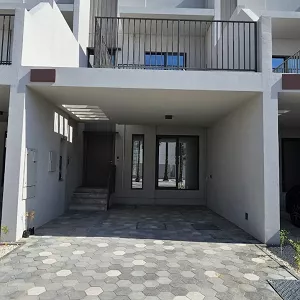 2 bedroom townhouse in District 7