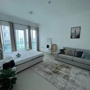 1 bedroom apartment in Marina Pinnacle 