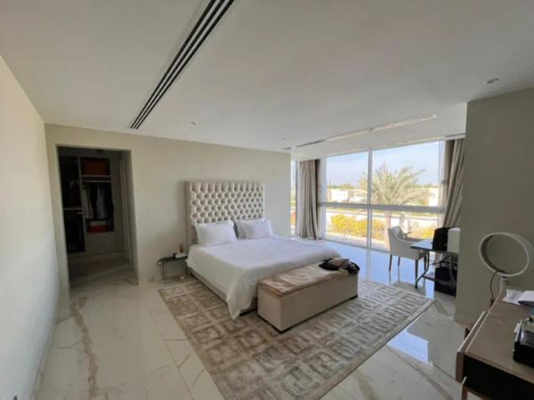 6-спальная вилла в Emirates Hills Sector H – фото 3